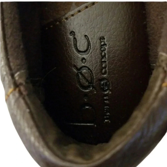 BOC slip Ons - Picture 3 of 4